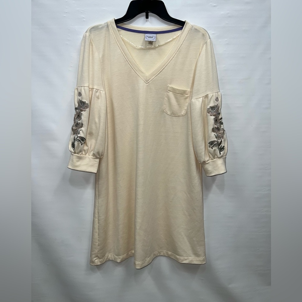 Violet Weekend Dress Women’s Large White Long Sleeve Polyester Blend Embroidered